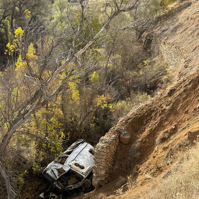 Konya'da öğrenci servisi, uçuruma yuvarlandı; 14 yaralı