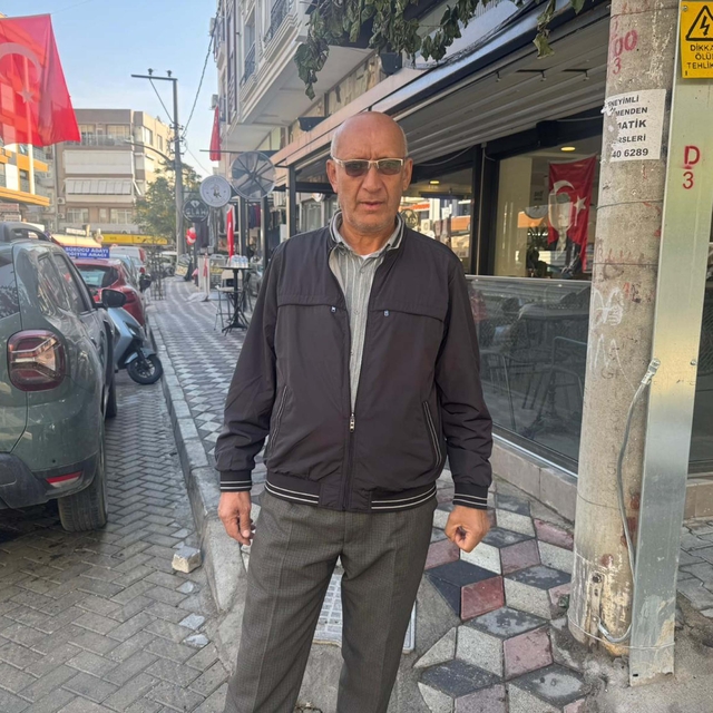 Öğrenci servis minibüsünde çıkan yangın, otomobile sıçradı (2)