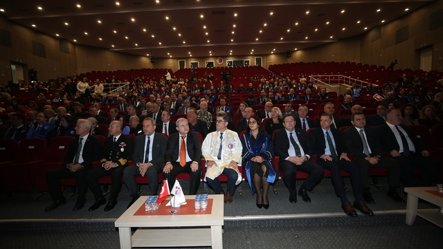 ÇOMÜ'de 2025-2026 Akademik Yıl Açılış Töreni düzenlendi