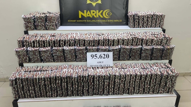 Balıkesir'de 95 bin sentetik hap ele geçirildi