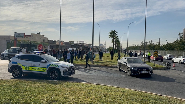 Şanlıurfa'da otomobille çarpışan motosikletteki 2 kişi yaşamını yitirdi