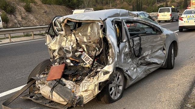 Bilecik'te zincirleme trafik kazasında 3 kişi yaralandı