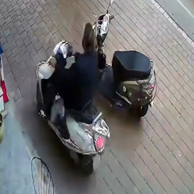 Bir kasa içki çaldı, 'hepsini içtim' dedi