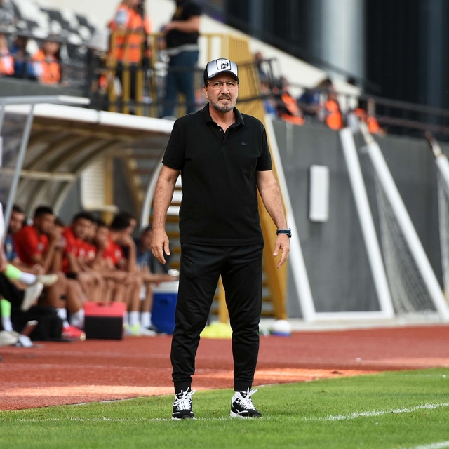 Manisa FK'da Taşkın'la devam kararı