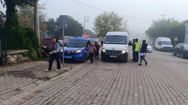Balıkesir'de okul servisleri denetlendi