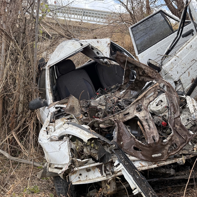 Kahramanmaraş'ta otomobilin köprüden düşmesi sonucu 2 kişi yaralandı