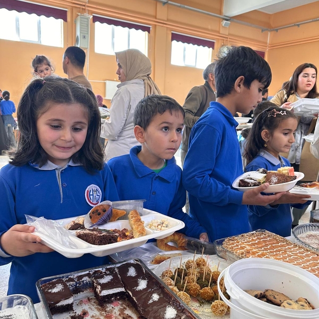 Gölova'da Gazze yararına kermes düzenlendi