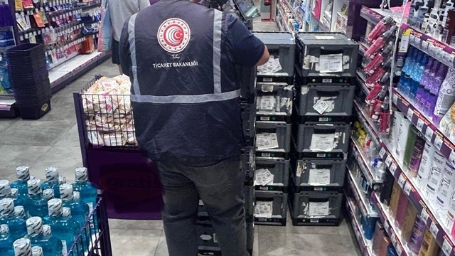 Mersin'de fiyat denetimlerinde 313 bin 434 lira ceza kesildi