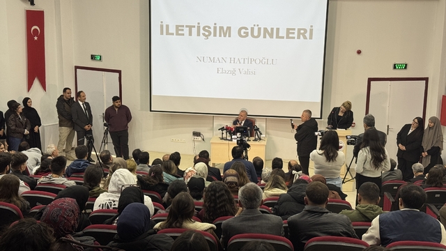 Elazığ Valisi Numan Hatipoğlu, iletişim fakültesi öğrencileriyle buluştu