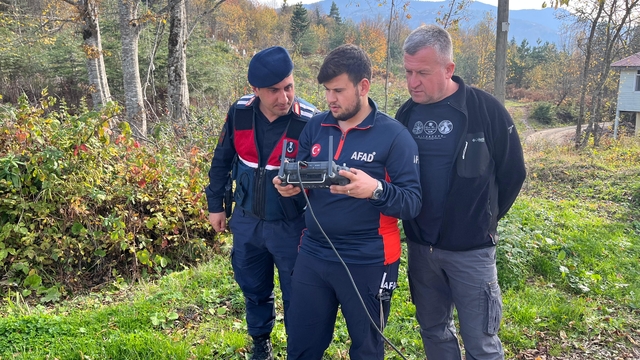 GÜNCELLEME 2 - Kastamonu'da kaybolan anne ve oğlu aranıyor