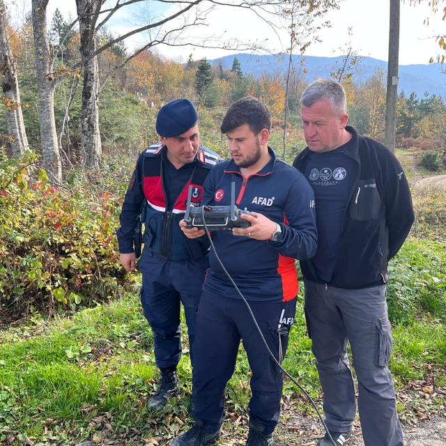 GÜNCELLEME 2 - Kastamonu'da kaybolan anne ve oğlu aranıyor