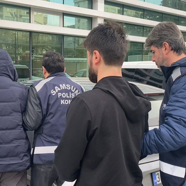 Samsun'da FETÖ operasyonu; 5 gözaltı