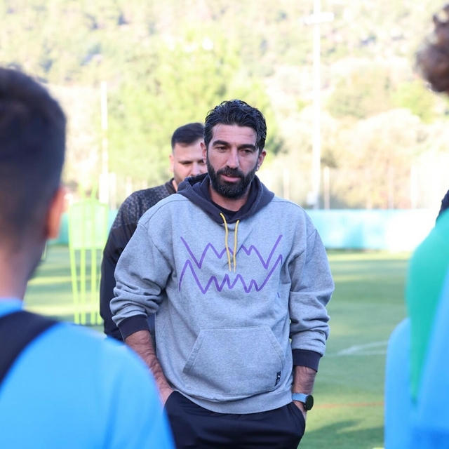 Bodrum FK Teknik Direktörü Burhan Eşer: Yeni bir serinin başlangıcı için ka...