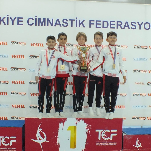 Şavkar Cimnastik Spor Kulübü, cimnastikte küçük erkeklerde de zirvede