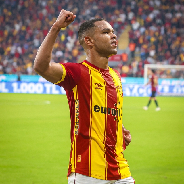 Göztepe'nin çilingiri Juan