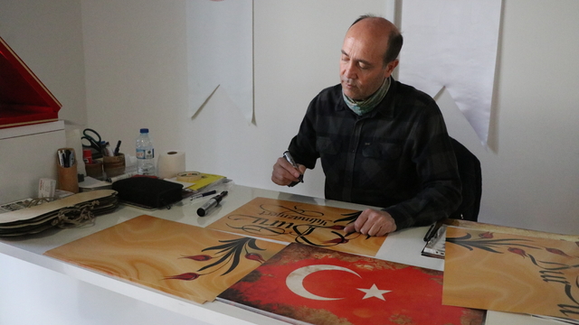 Karaciğer nakli olan Kayserisporlu eski futbolcunun kaligrafi sergisi