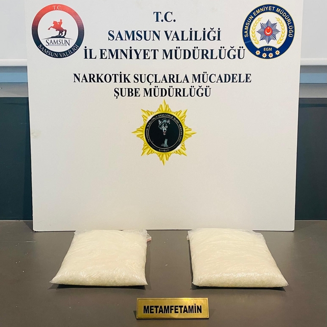 Samsun'da otobüsün tuvaletine gizlenmiş uyuşturucu ele geçirildi