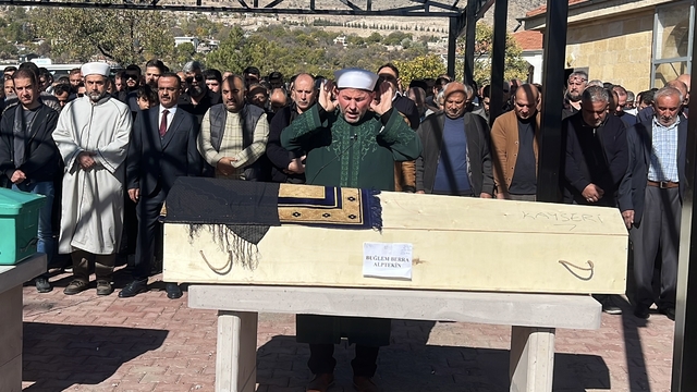 Otomobilin çarptığı 14 yaşındaki Buğlem Berra öldü (2)