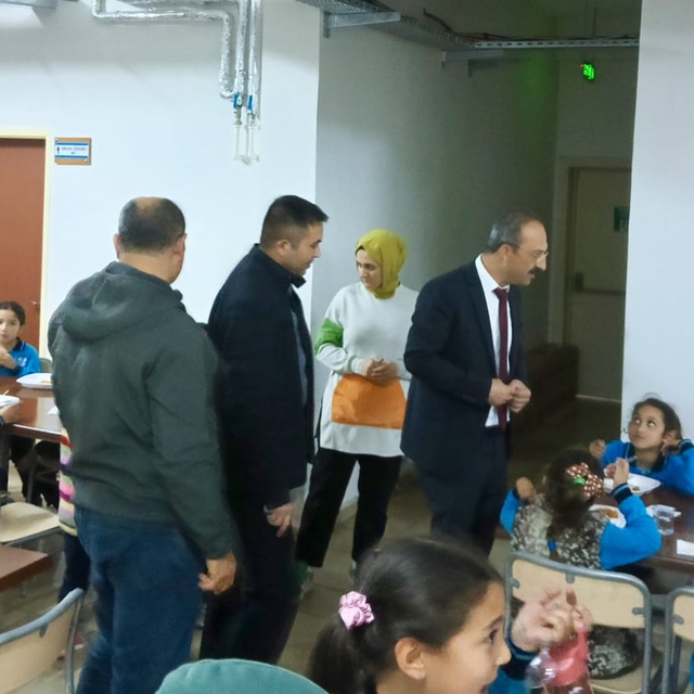 Ulaş'ta okul yemekhaneleri denetlendi