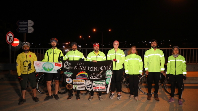 Hataylı bisikletçiler 670 kilometre pedal çevirip 10 Kasım'da Anıtkabir'e ulaşacak