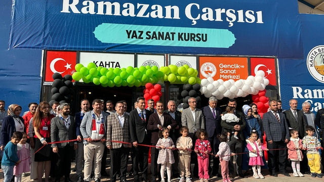 Adıyaman'da öğrenciler Filistin yararına kermes düzenledi