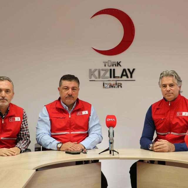 Yemek dağıtan Kızılay çalışanı, tabanca ile vuruldu (2)