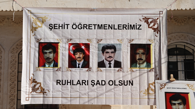 Mardin'de PKK'lı teröristlerce 31 yıl önce şehit edilen 4 öğretmen anıldı