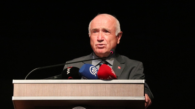 Eski TBMM Başkanı Cemil Çiçek Yozgat'ta konuştu: