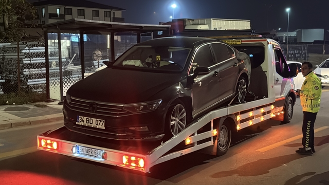 Sakarya'da polisten kaçan 3 şüpheli kovalamaca sonucu yakalandı