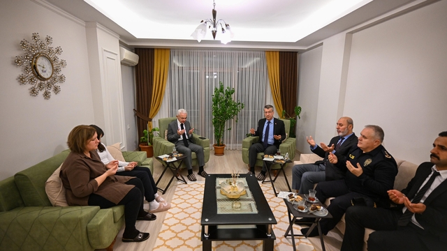 Kırklareli Valisi Turan, şehit ailesini ziyaret etti