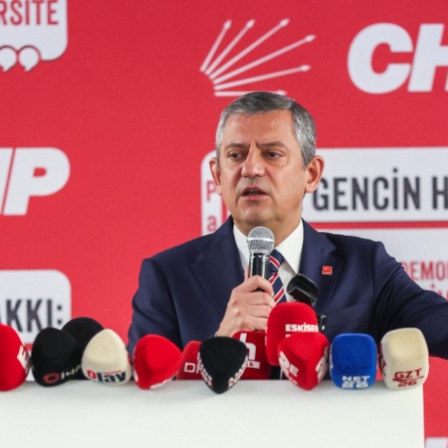 Özgür Özel: Türkiye'nin gençlerinin başka ülkelerde hayal kurması beka soru...