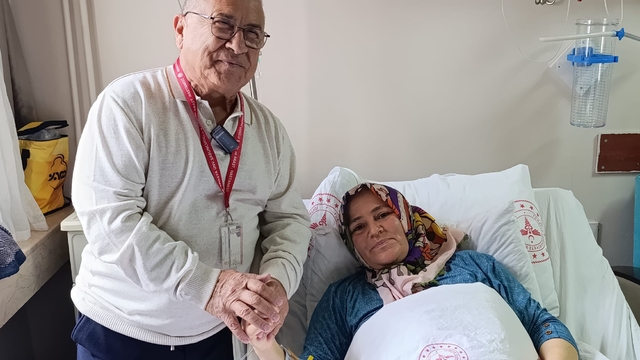 Karnından 8,5 kiloluk kitle çıkarıldı