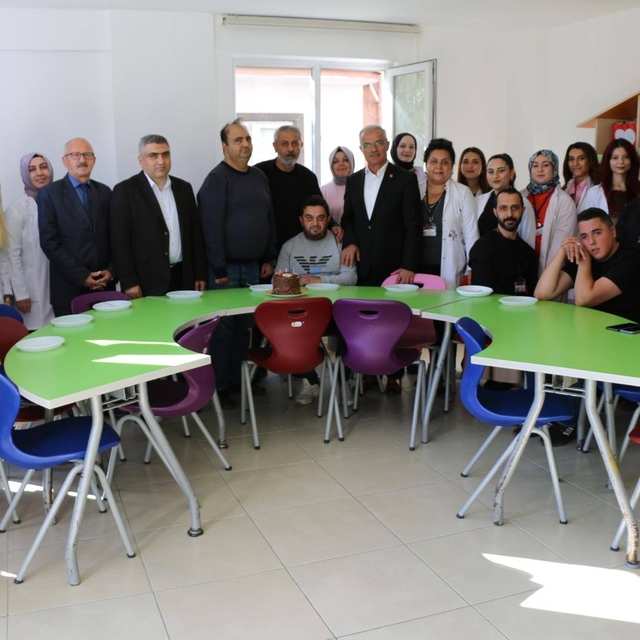 Merzifon Kaymakam Karaaslan, rehabilitasyon merkezlerini ziyaret etti