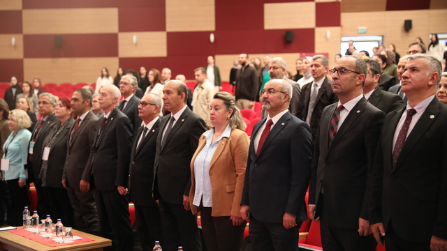 Edirne'de  edebiyatçı Halide Nusret Zorlutuna düzenlenen sempozyumda anıldı