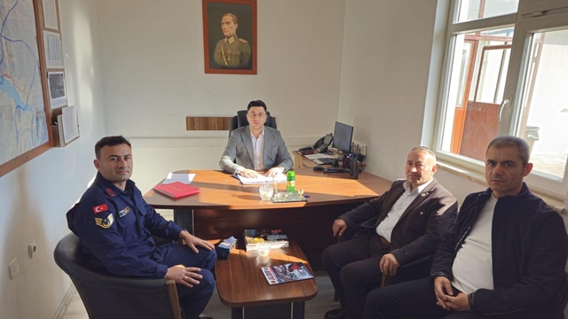 Almus Kaymakamı Çömen, jandarmayı ziyaret etti