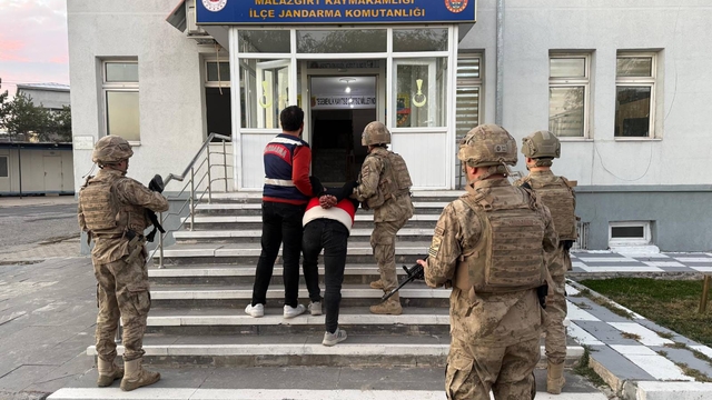 Muş'ta kardeşini silahla öldüren şüpheli Van'da yakalandı