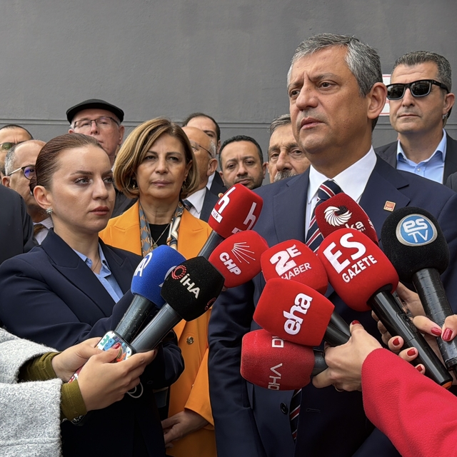 Özgür Özel: Türkiye'nin gençlerinin başka ülkelerde hayal kurması beka soru...