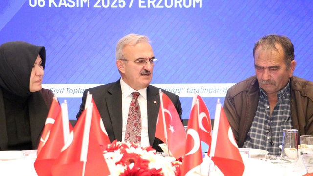 İçişleri Bakan Yardımcısı Münir Karaloğlu, Erzurum'da konuştu: