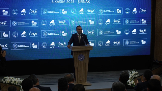 Bakan Kacır: Türkiye, en önemli üretim merkezlerinden biri haline geldi (2)