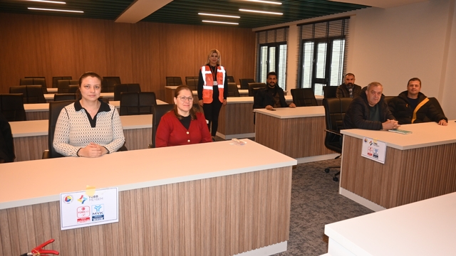 Kırklareli'nde emlak danışmanlarına yetki belgeleri verildi