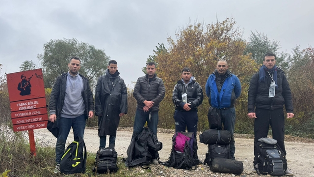 Edirne ve Kırklareli'nde 32 düzensiz göçmen yakalandı