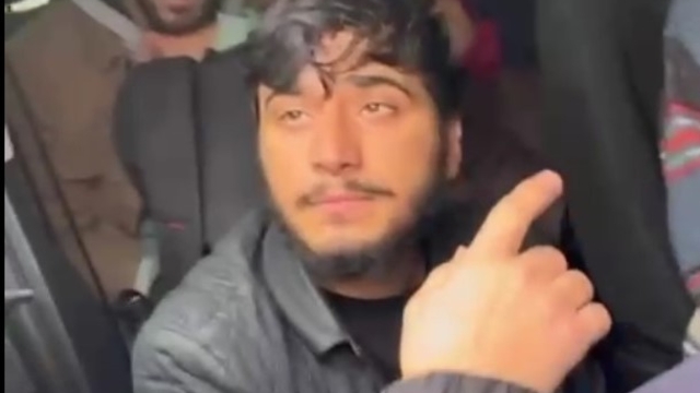 Sakarya'da 13 kaçak göçmen yakalandı; sürücü tutuklandı