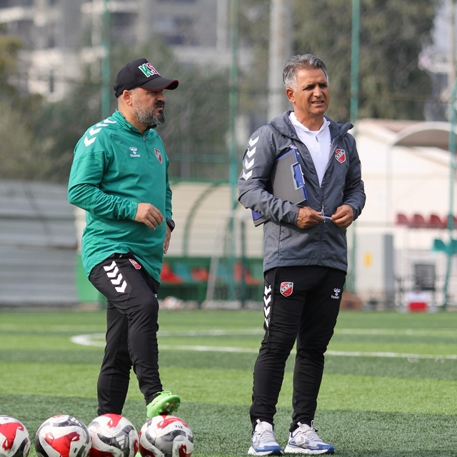 Karşıyaka'dan suni çim önlemi