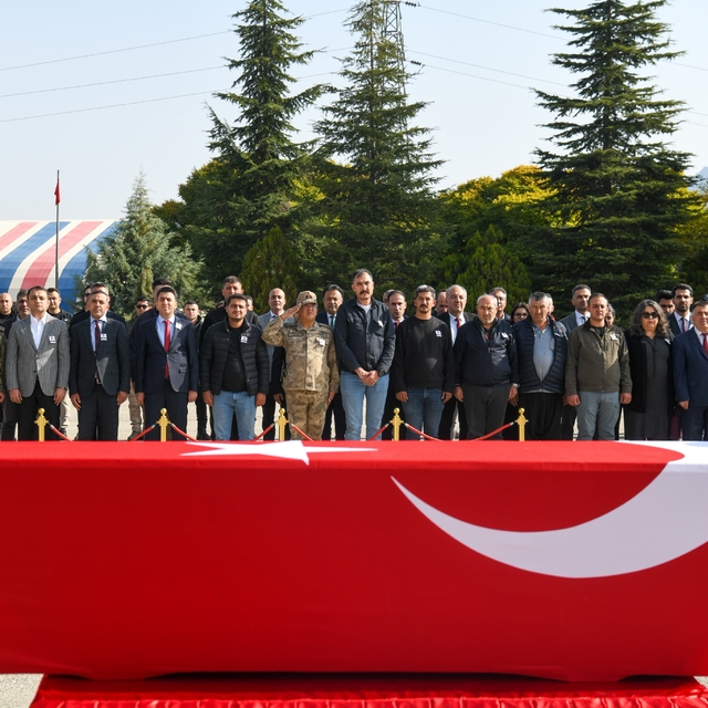 Tunceli'de trafik kazasında hayatını kaybeden asker için tören düzenlendi