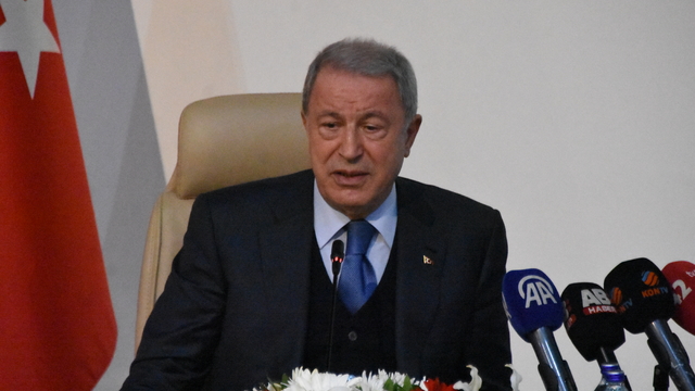 Hulusi Akar: Terör belasından asil milletimizi kurtaracağız