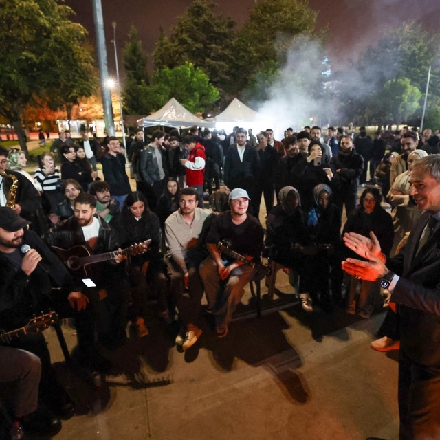 Başkan Alemdar ve Rektör Al, vize haftası öncesi öğrencilerle buluştu