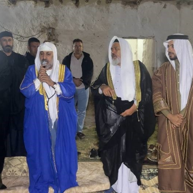 Herkes kendi kendine yanan ev işçin seferber oldu