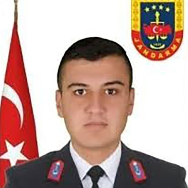 Tunceli'de trafik kazasında hayatını kaybeden Uzman Çavuş Yılmaz memleketin...