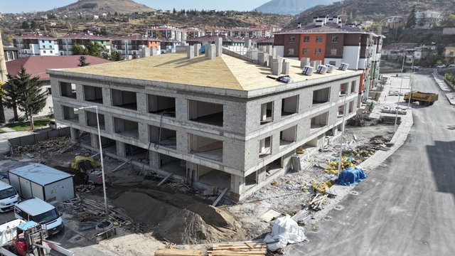 Başkan Özdoğan: "Yenilenen Hacılar'da ticaret alanları da ön planda"