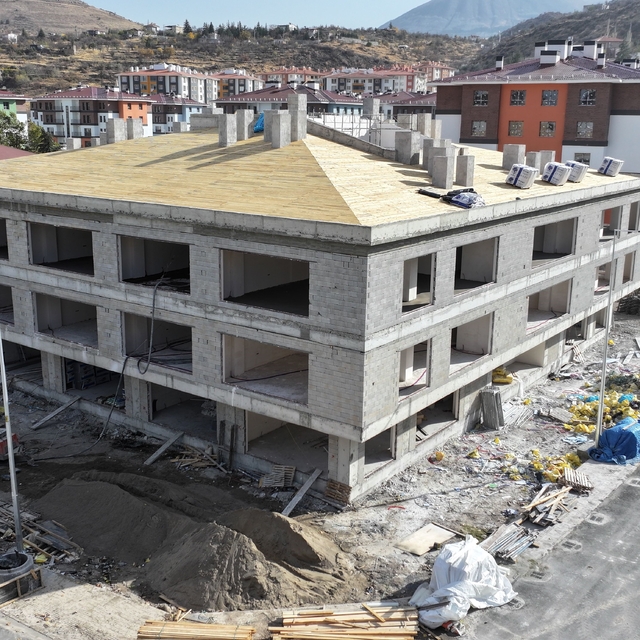 Başkan Özdoğan: "Yenilenen Hacılar'da ticaret alanları da ön planda"